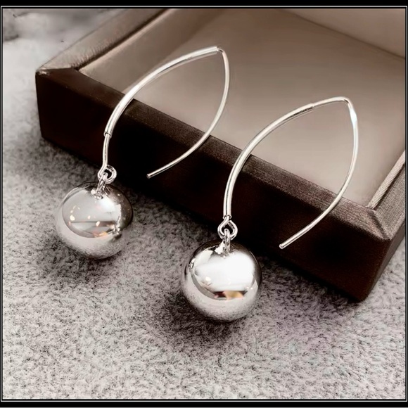 None Jewelry - New Sterling Silver 925 Hook & Ball Drop Earrings